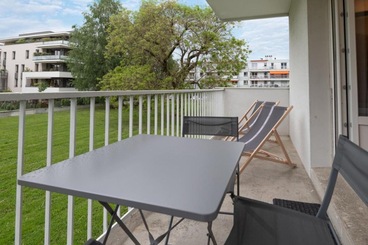 Harmony Appart Annecy-Le-Vieux Ferme อานซี ภายนอก รูปภาพ